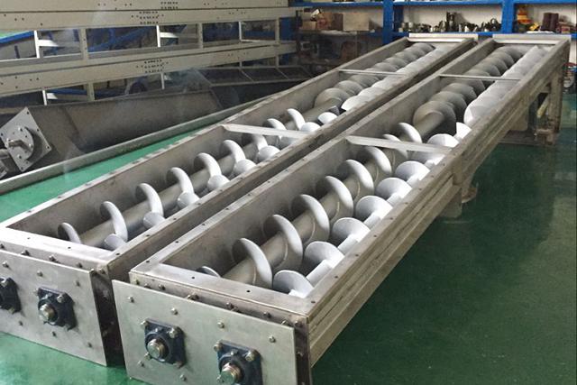 雙軸螺旋輸送機(jī)的結(jié)構(gòu)特點